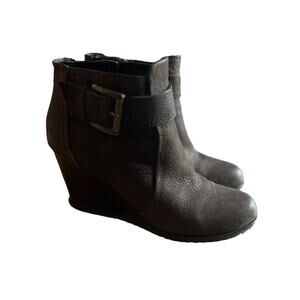 Kenneth Cole Reaction Brown Pebbled Leather Wedge Heel Ankle Boots Size 8.5